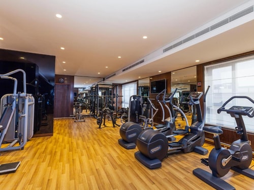 Classic Room Near Mall Of The Emirates 4 Luxury Bookings