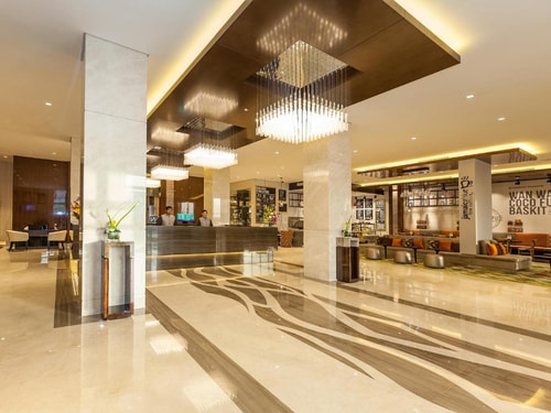 Classic Room Near Mall Of The Emirates 7 Luxury Bookings