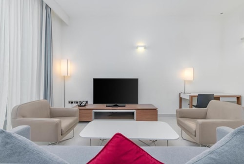 One Bedroom Aparment Near to Deserted Driver Park 3 Luxury Bookings