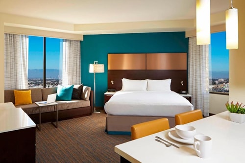 King Studio Near Los Angeles International Airport Luxury Bookings