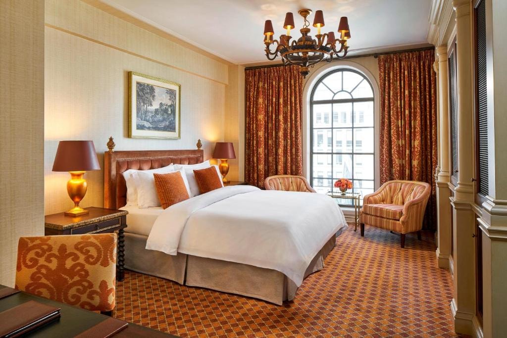 Premier Room Near National Geographic Museum WDC Luxury Bookings