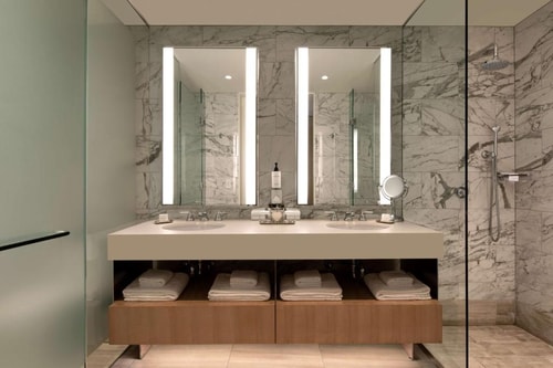 Deluxe King Room Near National Museum of Women WDC 2 Luxury Bookings