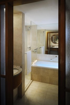 standard King Bedroom Nearby Kimshealth Center 6 Luxury Bookings