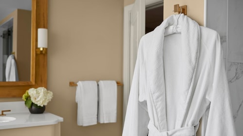 Premier Room Near National Geographic Museum WDC 6 Luxury Bookings