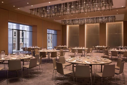 Deluxe King Room Near National Museum of Women WDC 11 Luxury Bookings