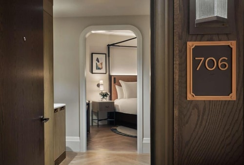 King Guest Room Near The Goddard School WDC 2 Luxury Bookings