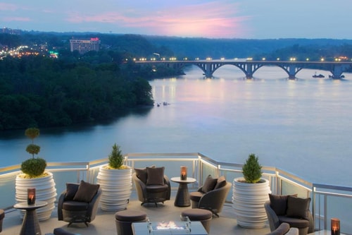 Superior King Room Near Triangle Park WDC 14 Luxury Bookings