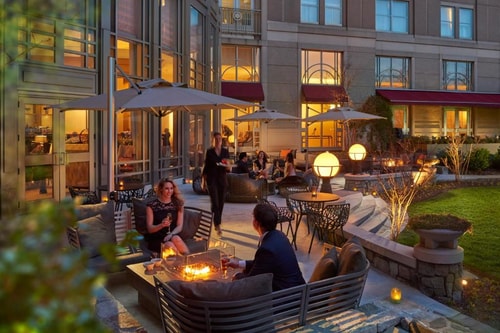 Deluxe King Room Near Maryland Avenue Park WDC 14 Luxury Bookings