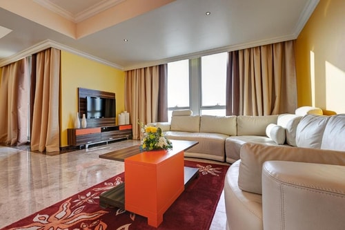 Two Bedroom Near Dubai Land Community Hub Park 9 Luxury Bookings
