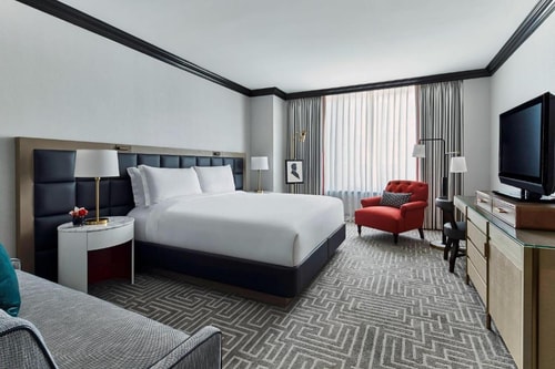 Deluxe King Near Blue stone Cafe WDC Luxury Bookings