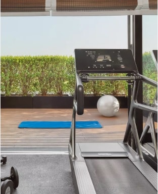 Superior King Room Near Georgetown University WDC 9 Luxury Bookings