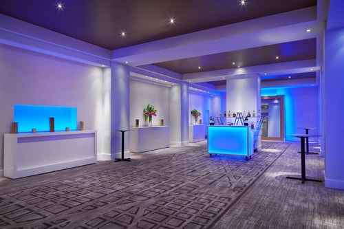 Deluxe King Room Near The Willard Center WDC 10 Luxury Bookings