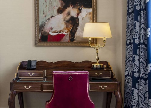 Deluxe Room Near U.S. Department of Justice WDC 2 Luxury Bookings