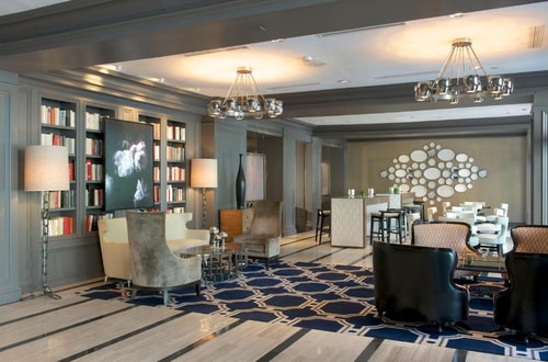 Deluxe King Room Near St Stephen Martyr Church WDC 14 Luxury Bookings