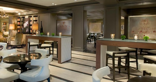 Deluxe King Room Near St Stephen Martyr Church WDC 7 Luxury Bookings