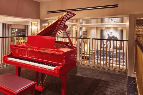 Deluxe King Room Near Geary Wine And Spirits SAN 10 Luxury Bookings