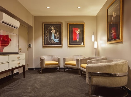 Deluxe King Room Near Geary Wine And Spirits SAN 13 Luxury Bookings