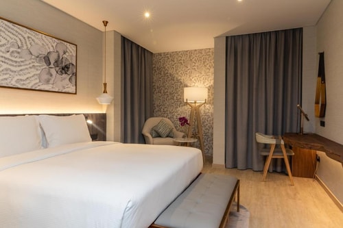 Superior Room Near Corniche Beach Luxury Bookings