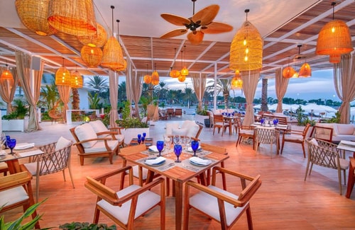 Superior Room Near Corniche Beach 14 Luxury Bookings