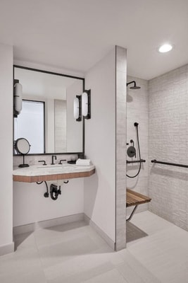Guest King Room Near Sauce Labs SAN 6 Luxury Bookings