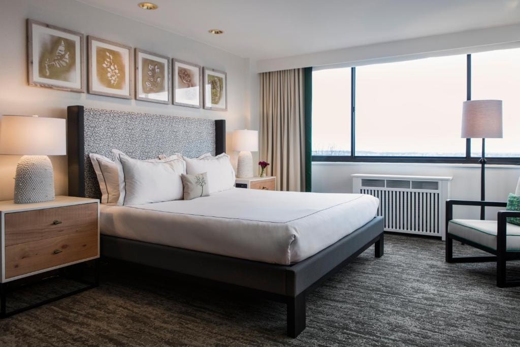 Premier King Room Near Unity Center DC WDC Luxury Bookings