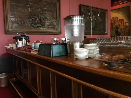 Standard Queen Room Near 840 Powell Association 8 Luxury Bookings