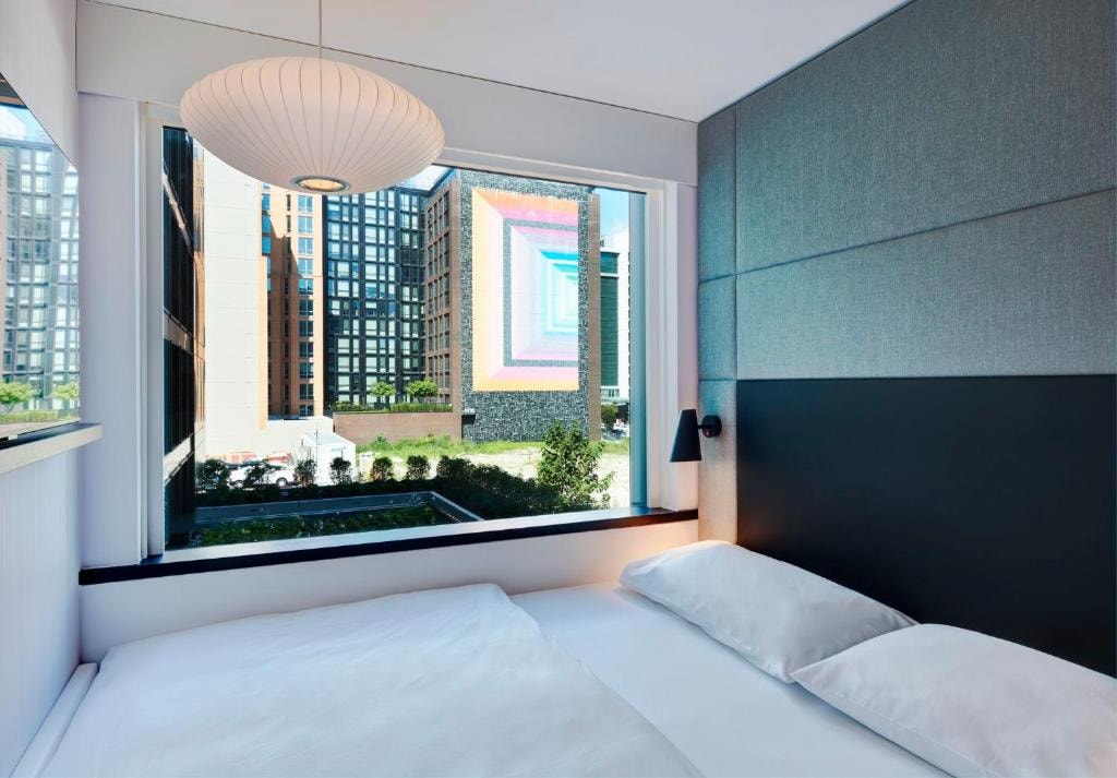 King Room Near King Street Oyster Bar WDC Luxury Bookings