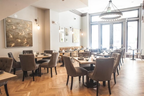 Deluxe Queen Room Near Glide Memorial Church SAN 9 Luxury Bookings