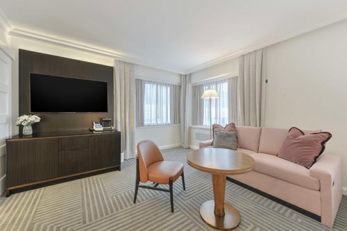 Deluxe Room Near Metro Center Station WDC 2 Luxury Bookings