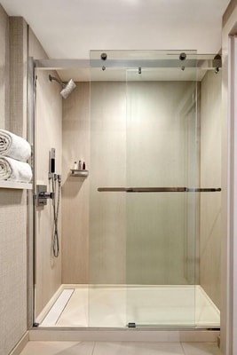 King Room Near Academy Of Art University SAN 2 Luxury Bookings