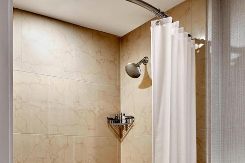 King Room Near Academy Of Art University SAN 3 Luxury Bookings