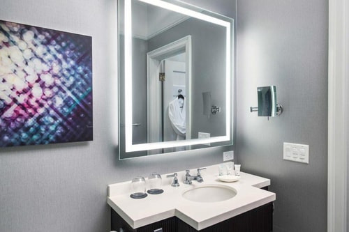 Guest Room Near American Conservatory Theater SAN 3 Luxury Bookings