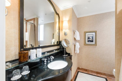 Standard Room Near Huntington Park SAN 3 Luxury Bookings