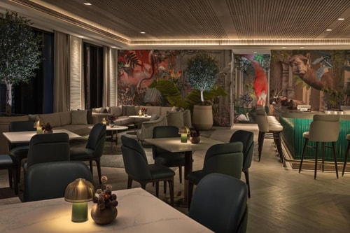 Deluxe Room King Near Creek Gate Tower 1 Dubai 10 Luxury Bookings