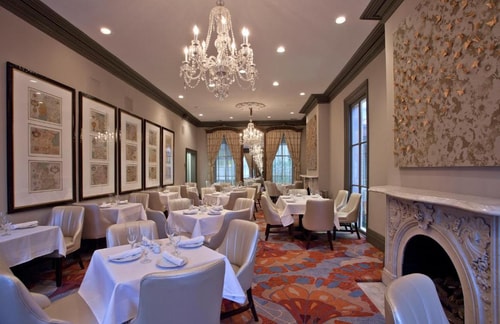 Deluxe Room Near 10th Street Community Park WDC 12 Luxury Bookings