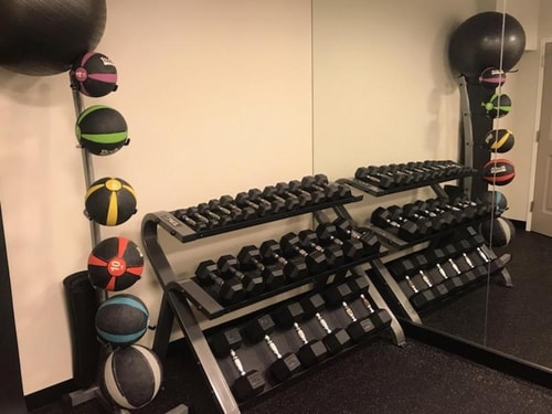 Deluxe Room Near 10th Street Community Park WDC 10 Luxury Bookings