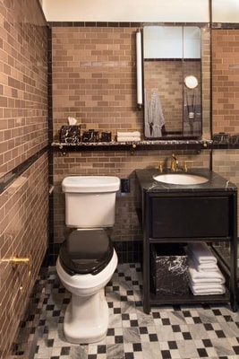 Deluxe Queen Room Near Federal Office Building SAN 3 Luxury Bookings