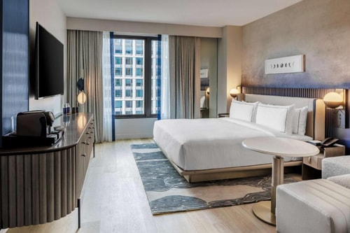 King Room Near Le Clou French Restaurant WDC 3 Luxury Bookings