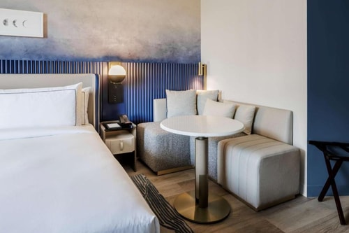 King Room Near Le Clou French Restaurant WDC 2 Luxury Bookings