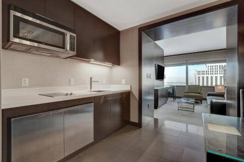 Studio Room Near Fountains of Bellagio LAS 5 Luxury Bookings