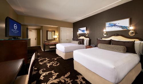 Deluxe Room Near Lee's Family Forum LAS 1 Luxury Bookings
