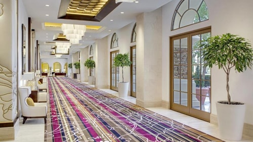 Deluxe Room Near Lee's Family Forum LAS 7 Luxury Bookings