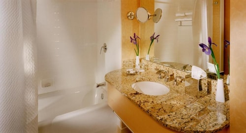 King Room Near Dragon Gate Chinatown SAN 2 Luxury Bookings