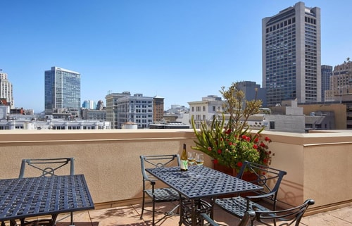 King Room Near Dragon Gate Chinatown SAN 9 Luxury Bookings