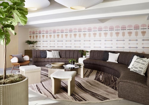 Essential King Room Near Super Mira SAN 4 Luxury Bookings