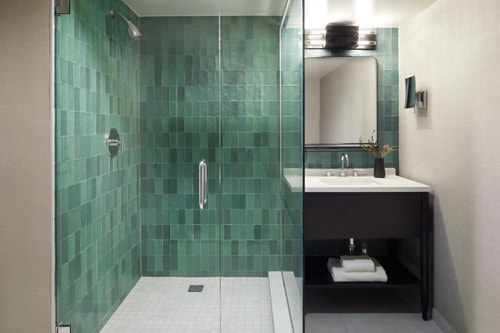 Essential King Room Near Super Mira SAN 3 Luxury Bookings