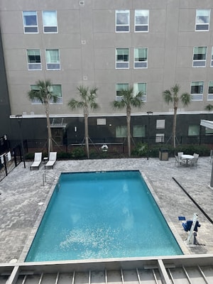 Deluxe King Room Near Audeamus Court ORL 11 Luxury Bookings