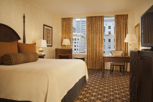 Deluxe Room Near Wells Fargo Museum SAN Luxury Bookings