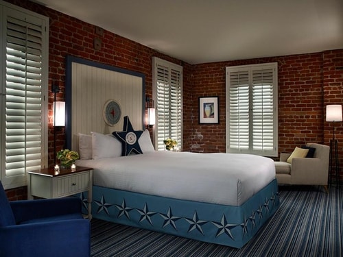 King Room Near Maritime Garden SAN Luxury Bookings