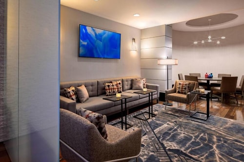 King Room Near Academy Of Art University SAN 9 Luxury Bookings